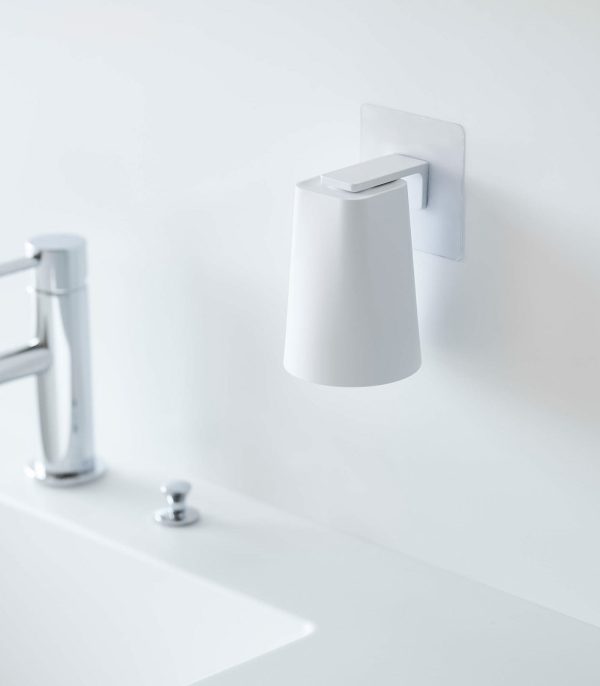 Traceless Adhesive Magnetic Cup - Image 3